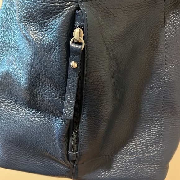Blue Lemon blue leather bag, removable shoulder strap, great condition, leather - Picture 8 of 8